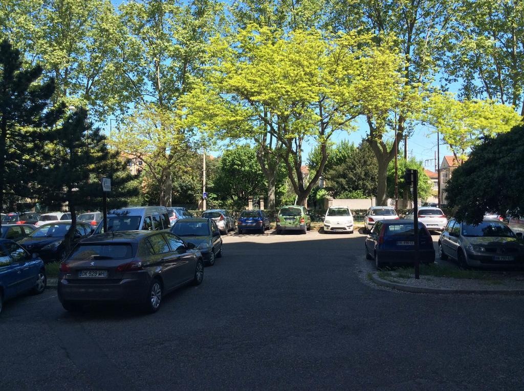 Modern Apart 70M2 - 2 Rooms - Parking Avignon Luaran gambar